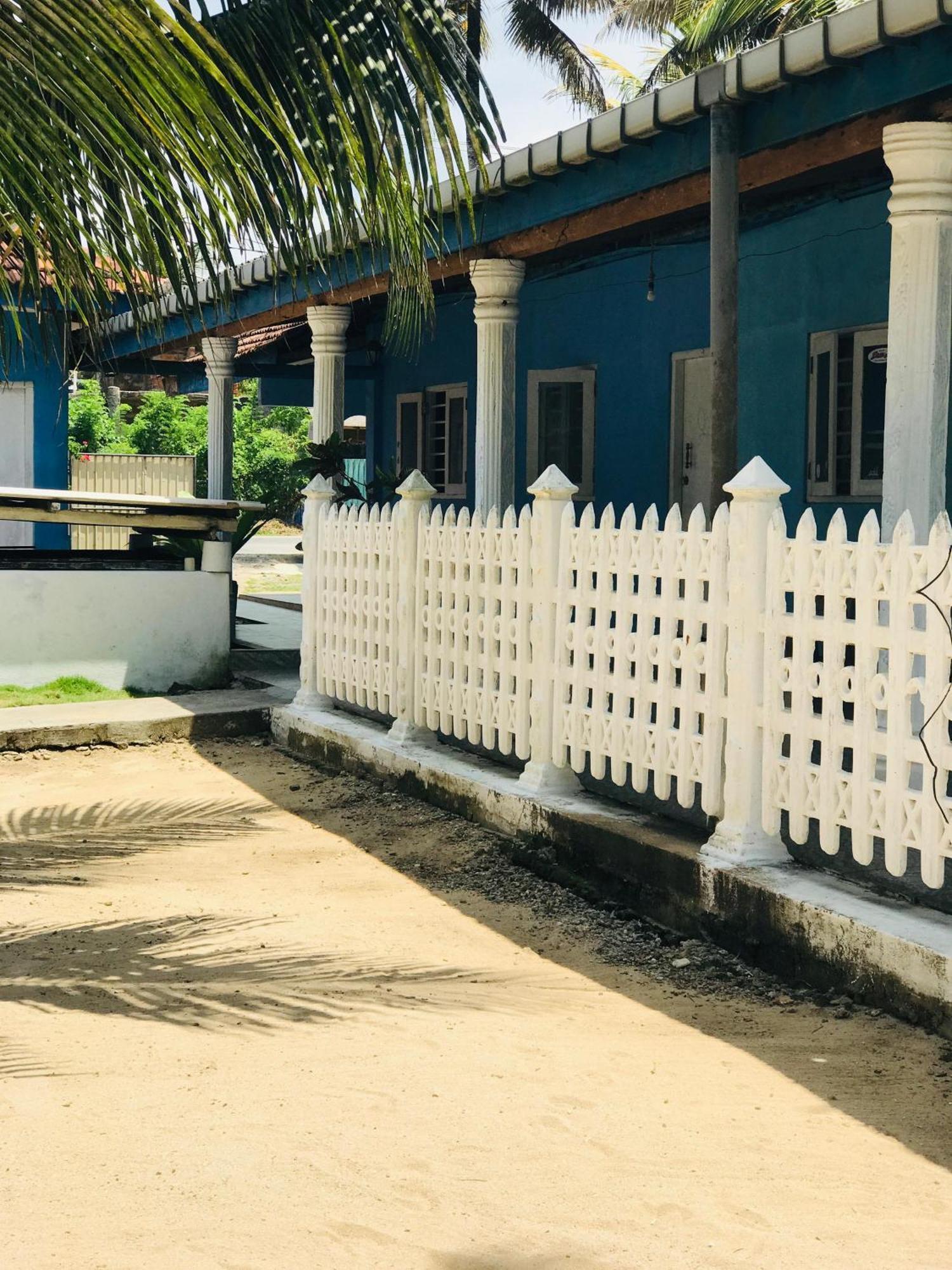 Ram'S Surfing Beach,Midigama East Esterno foto
