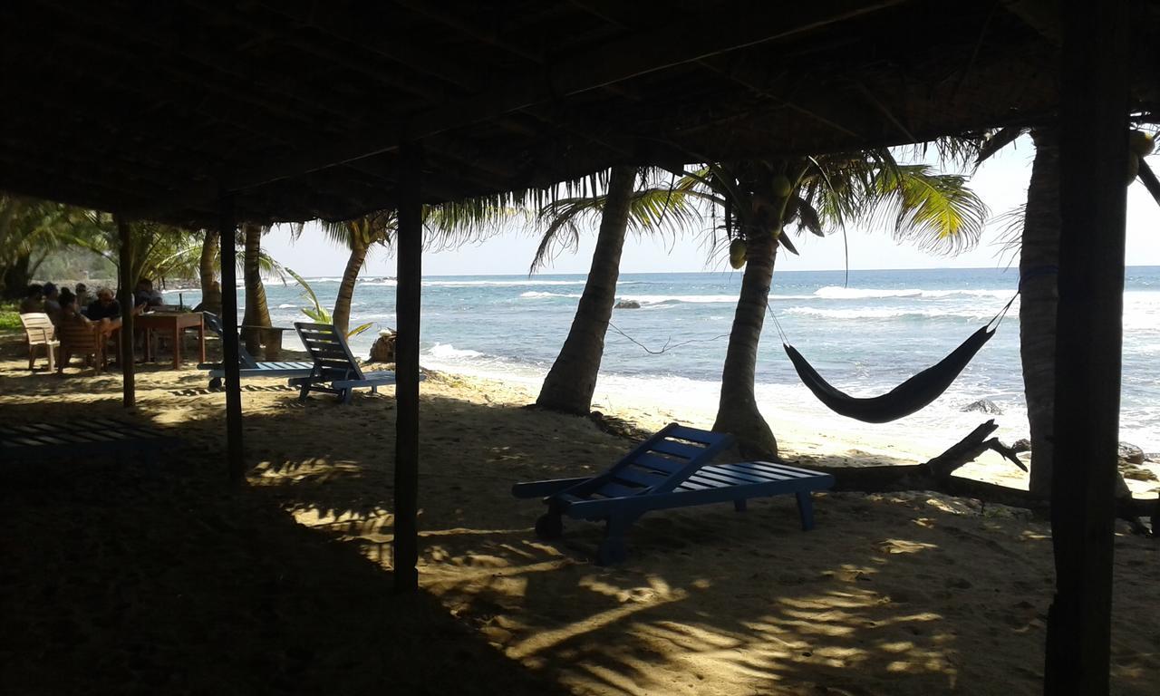 Hotel Ram'S Surfing Beach,Midigama East Esterno foto