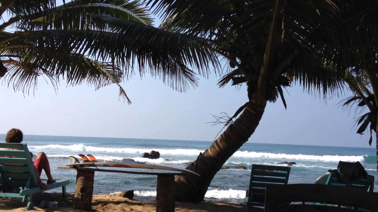 Hotel Ram'S Surfing Beach,Midigama East Esterno foto