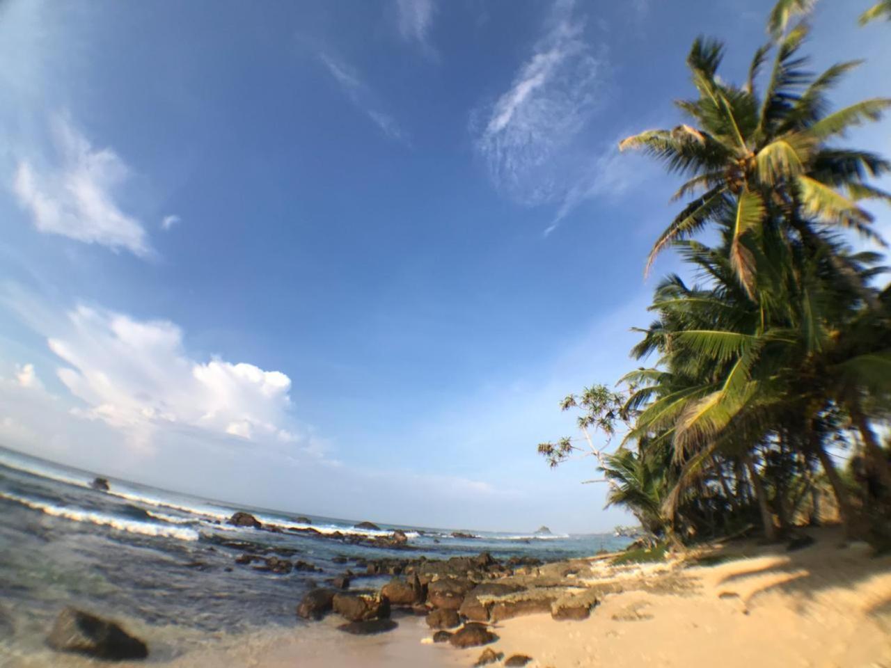 Hotel Ram'S Surfing Beach,Midigama East Esterno foto